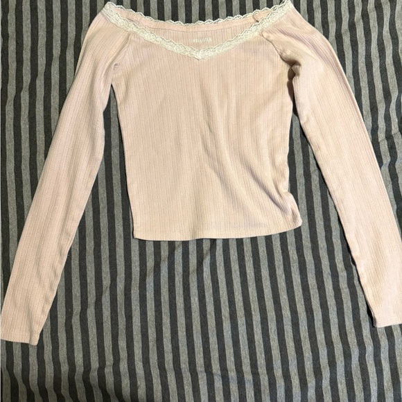 Hollister Tops - Hollister Light Pink Lace Trim Long Sleeve Top